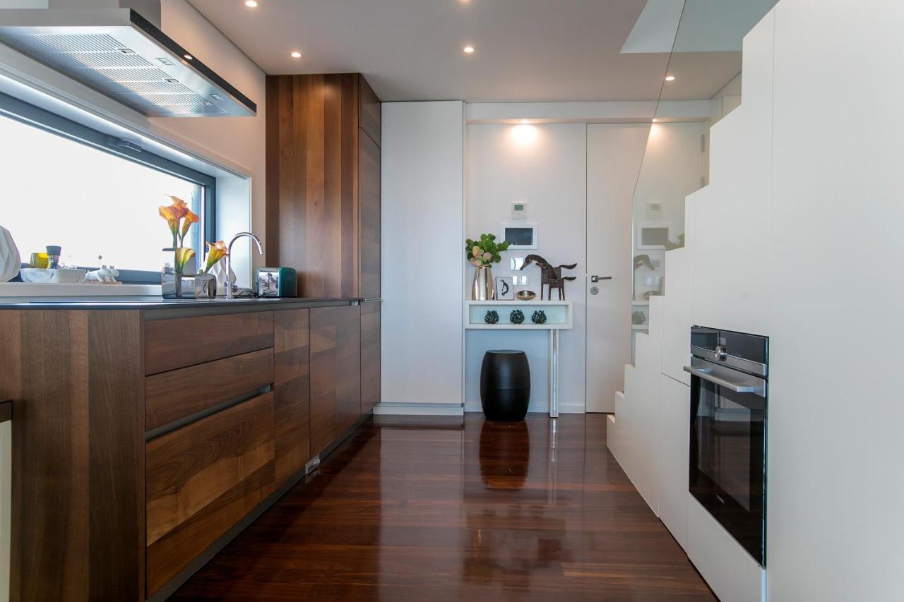 Lovelystay - Luxury 2Br Duplex Apartment In Foz Porto Eksteriør bilde