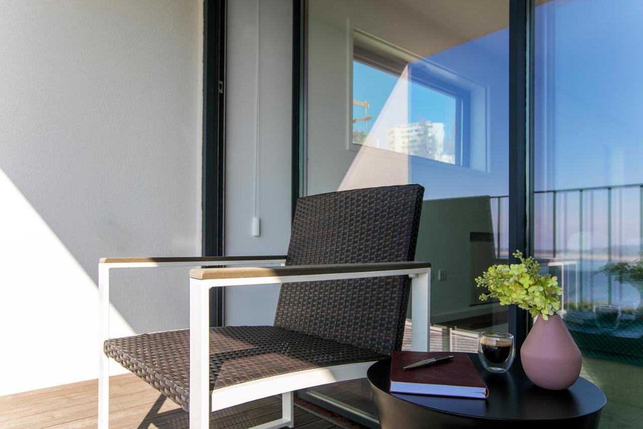 Lovelystay - Luxury 2Br Duplex Apartment In Foz Porto Eksteriør bilde